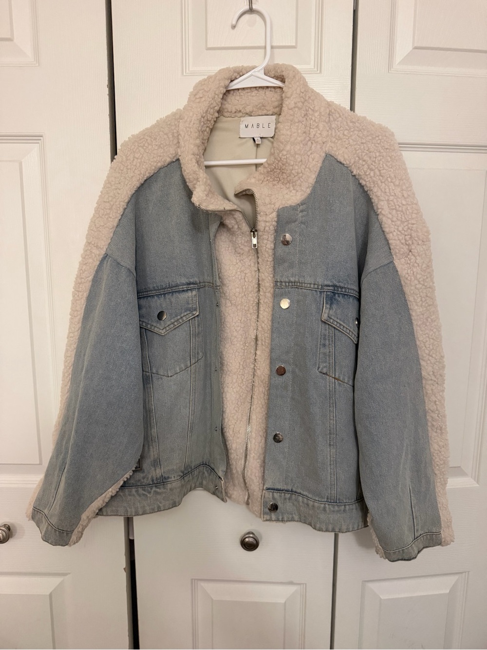 NWOT Mable Women’s Sherpa-Lined Light Blue Denim Teddy Jacket with Cream Trim - Picture 6 of 14